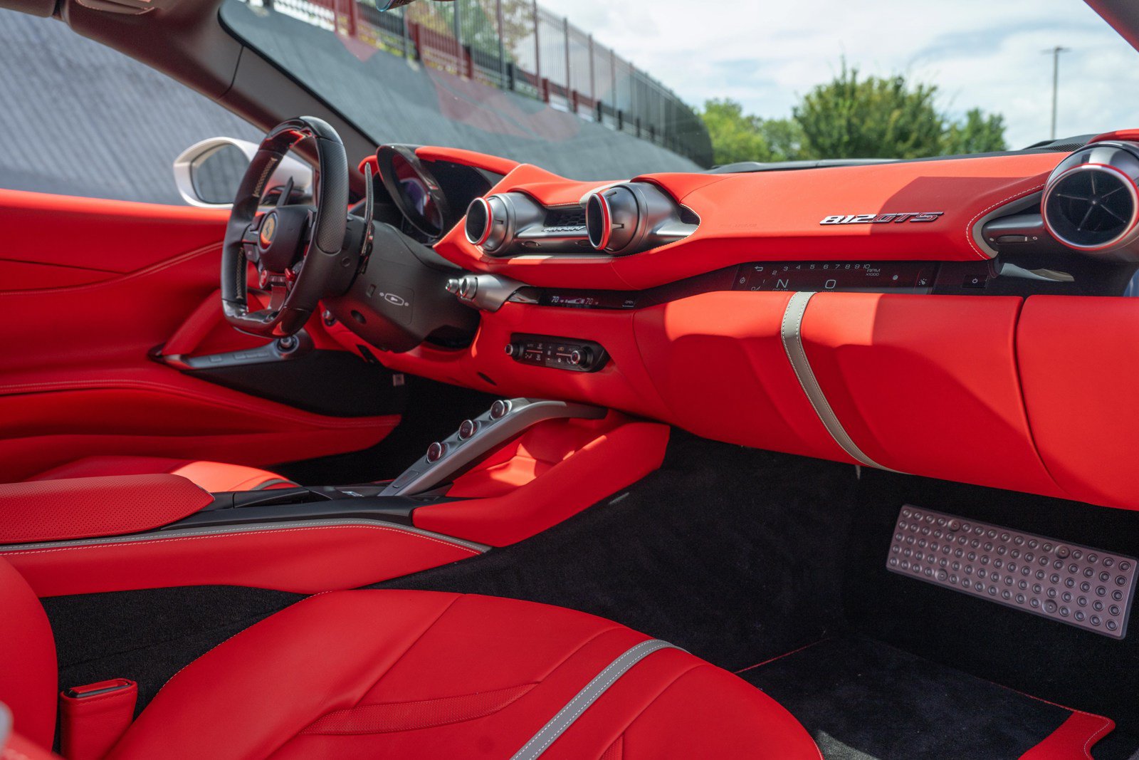 Used 2022 Ferrari 812 GTS RWD image 49