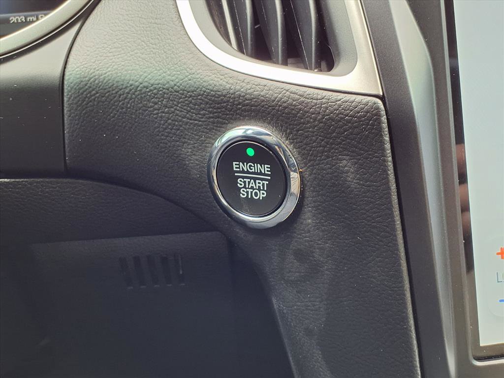 Used 2021 Ford Edge SEL image 13