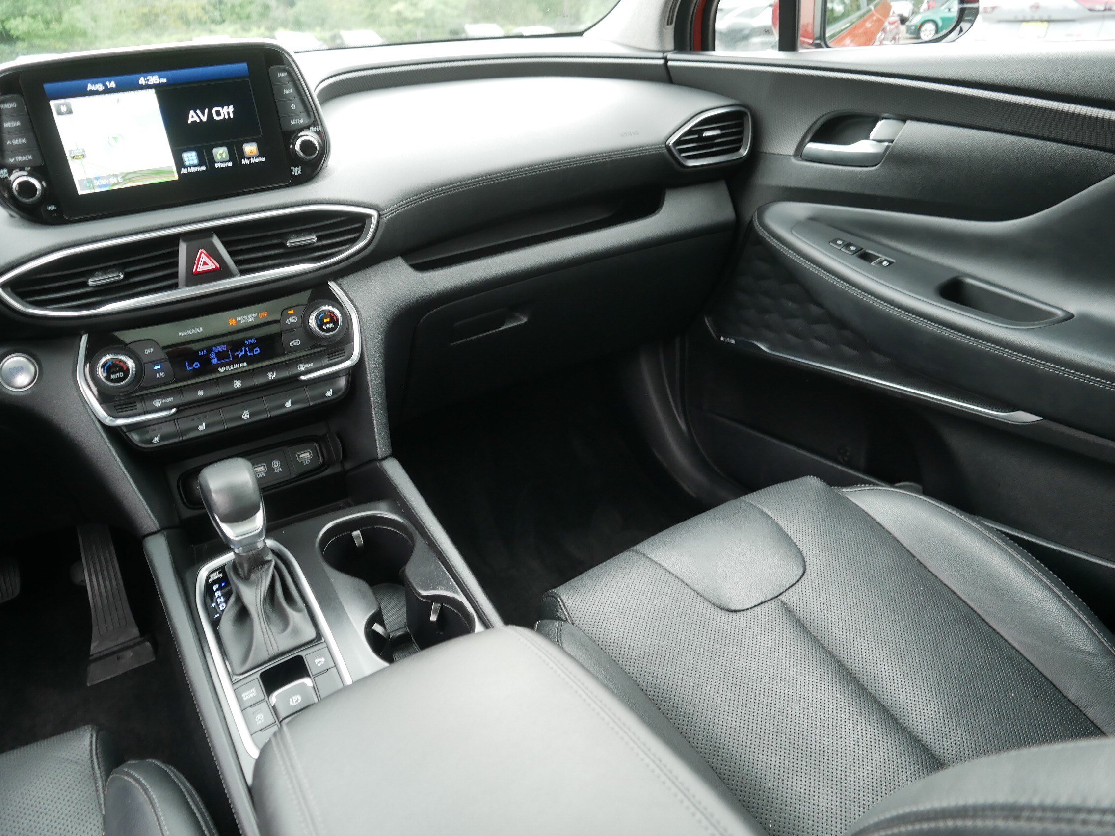 Used 2020 Hyundai Santa Fe Limited AWD/4WD image 11