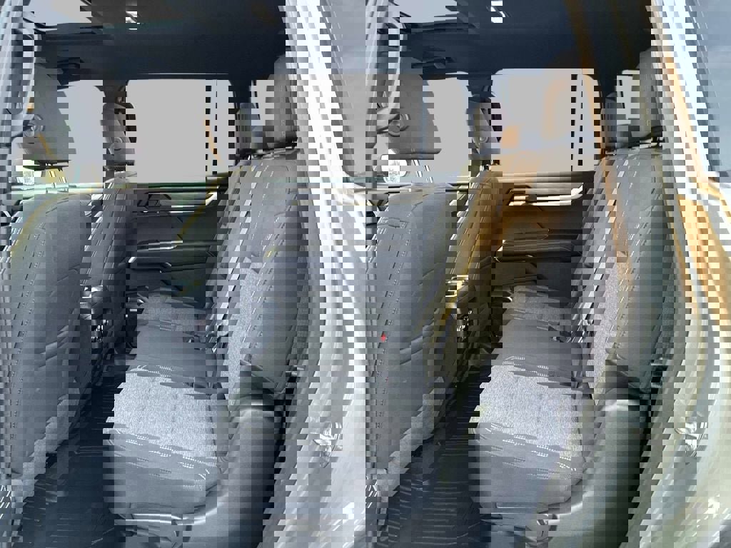 Used 2025 GMC Acadia Elevation image 15