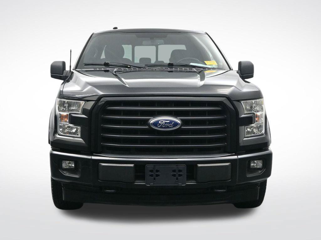Used 2017 Ford F150 XLT w/ Equipment Group 302A Luxury AWD/4WD image 7