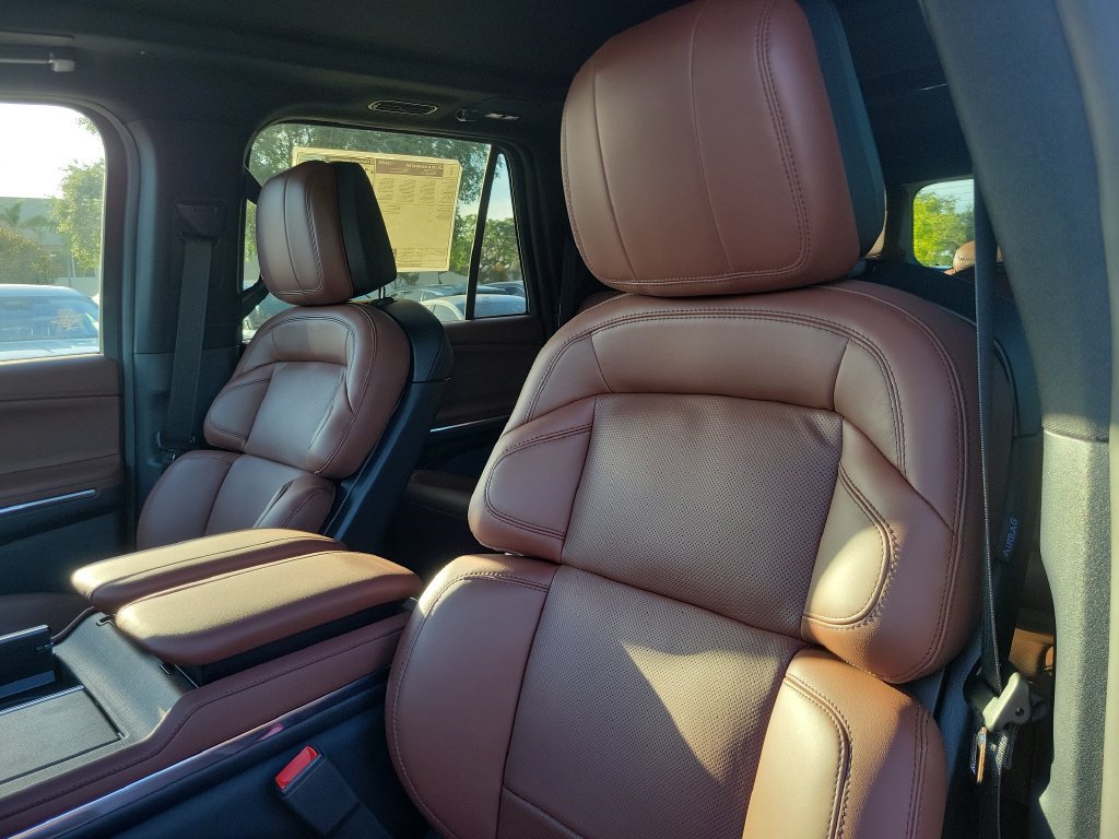 New 2027 Lincoln Navigator L Reserve AWD/4WD image 23