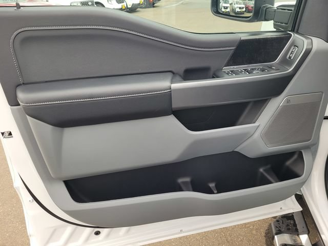 New 2026 Ford F250 XLT w/ XLT Premium Package AWD/4WD image 8
