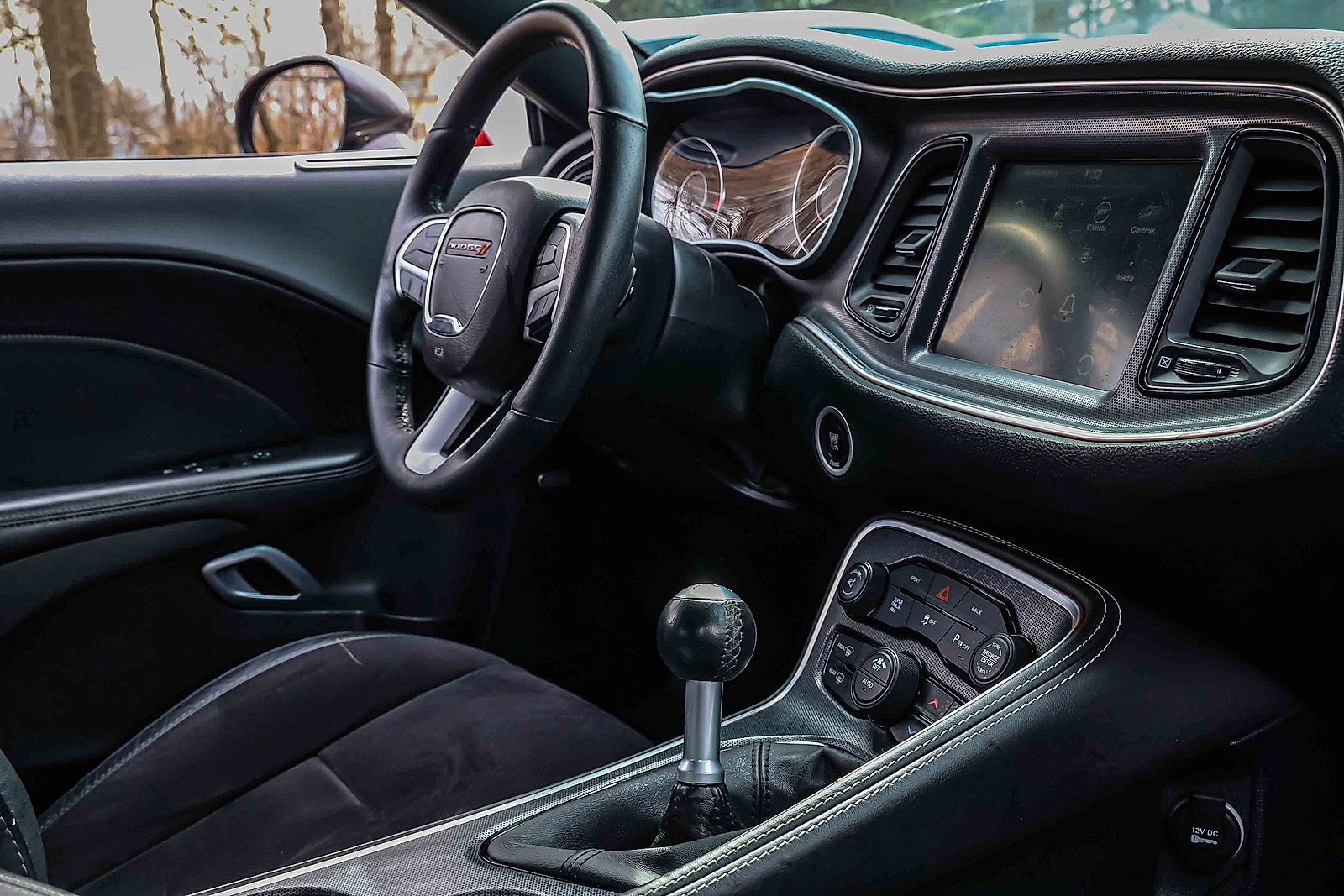 Used 2016 Dodge Challenger R/T Scat Pack w/ Leather Interior Group image 25
