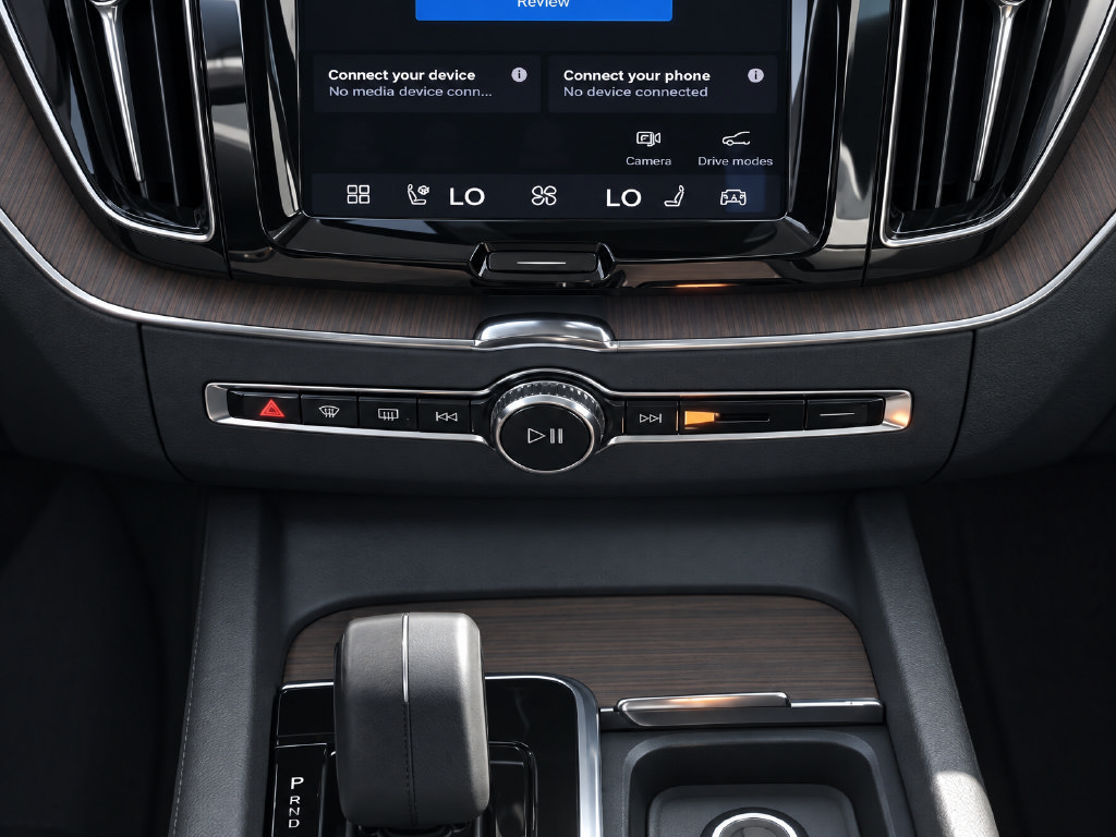 Certified 2023 Volvo XC60 B5 Plus w/ Protection Package Premier AWD/4WD image 10