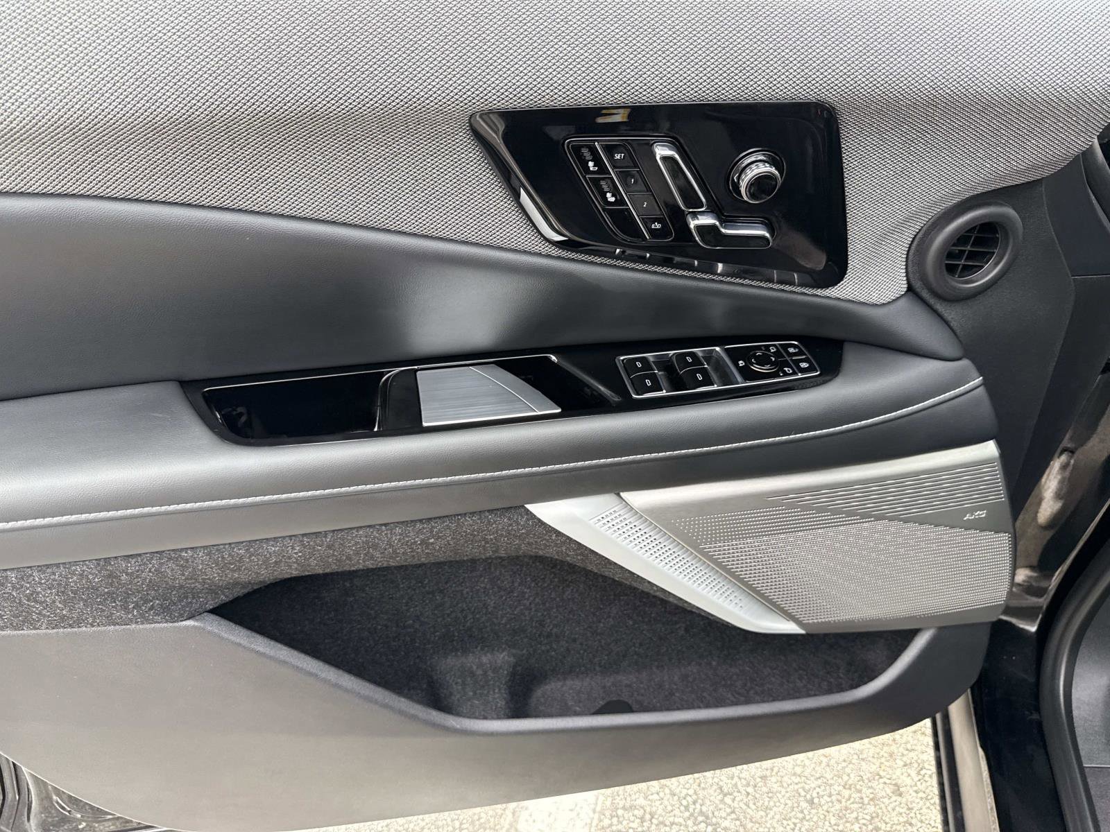 New 2026 Cadillac Optiq Sport 1 image 20