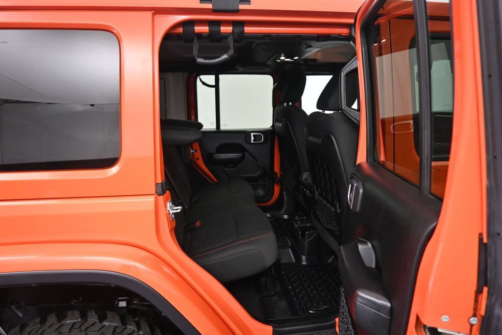 Used 2020 Jeep Wrangler Unlimited Rubicon AWD/4WD image 32