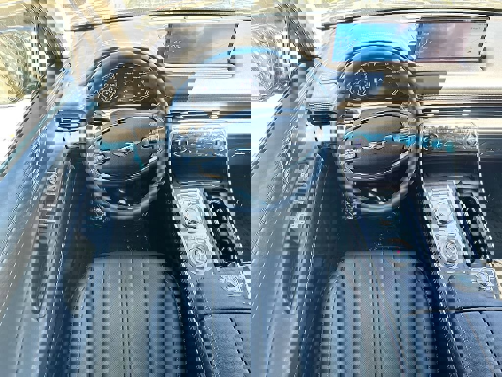 Used 2023 Genesis GV80 2.5T w/ Cargo Package image 11