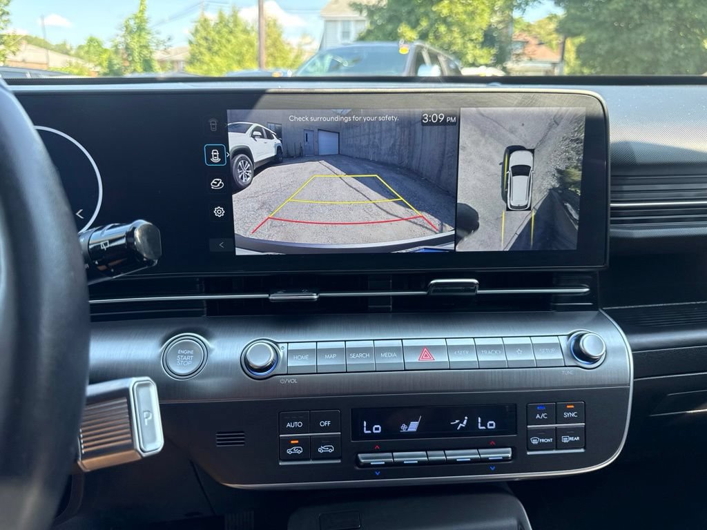 Certified 2025 Hyundai Kona Limited AWD/4WD image 28