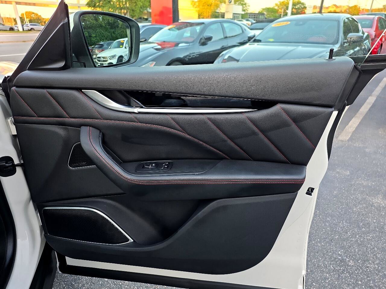 Used 2022 Maserati Levante GT image 40