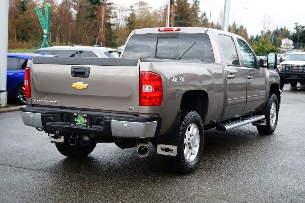 Used 2013 Chevrolet Silverado 3500 LTZ image 5