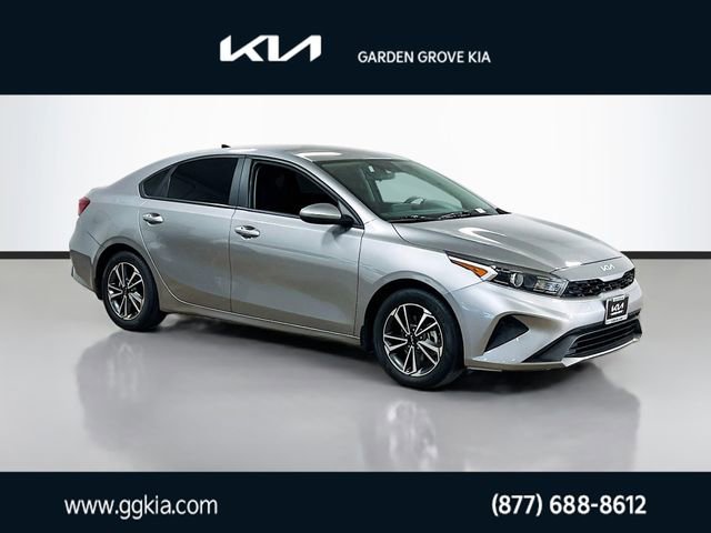 Certified 2023 Kia Forte LXS image 1