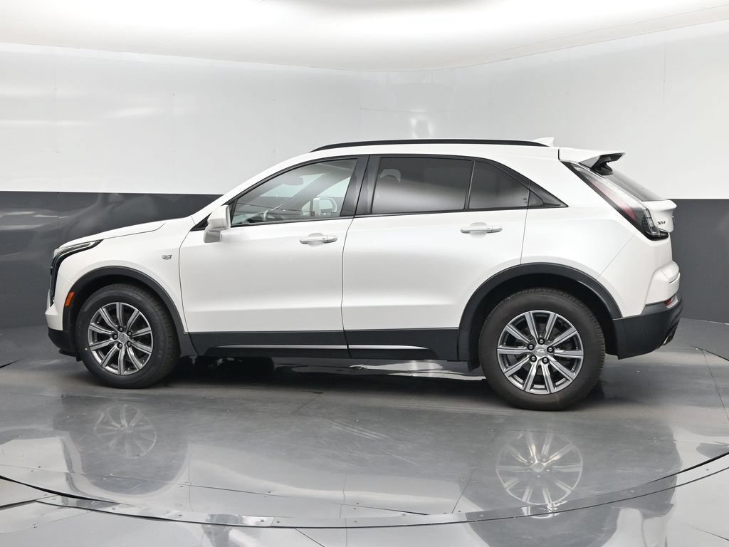 Used 2019 Cadillac XT4 Sport w/ Cold Weather Package FWD image 10