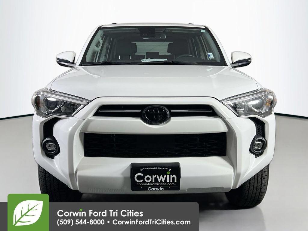 Used 2024 Toyota 4Runner SR5 Premium w/ Moonroof Package AWD/4WD image 4