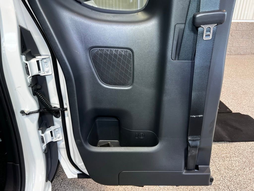 Used 2025 Nissan Frontier S image 38