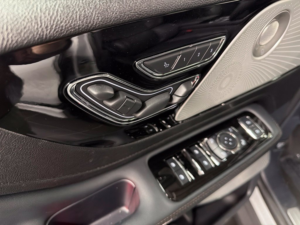 New 2027 Lincoln Aviator Reserve AWD/4WD image 28