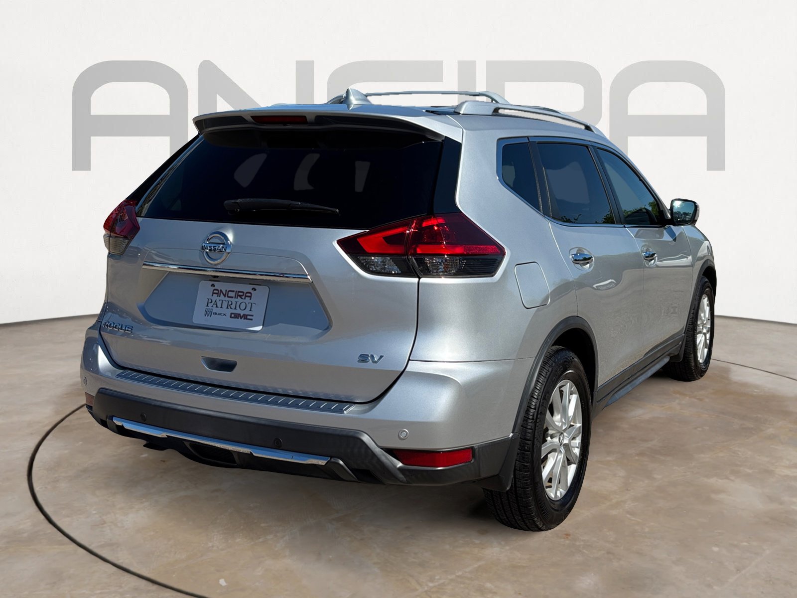Used 2020 Nissan Rogue SV image 10