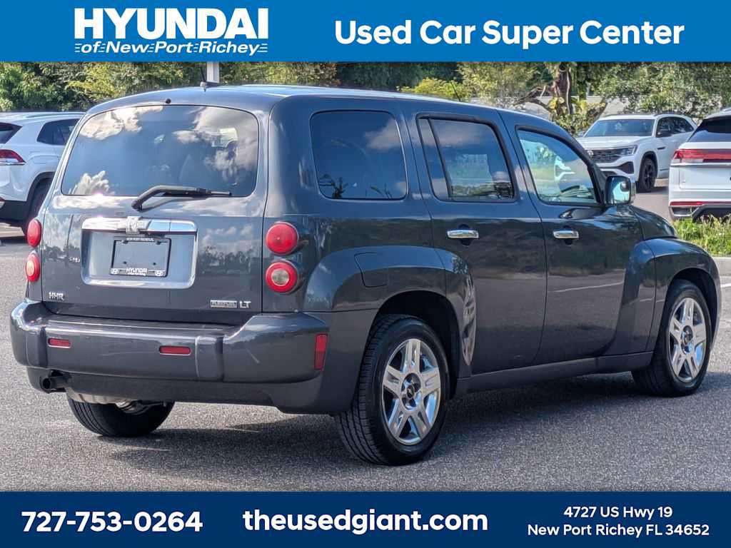 Used 2010 Chevrolet HHR LT FWD image 5