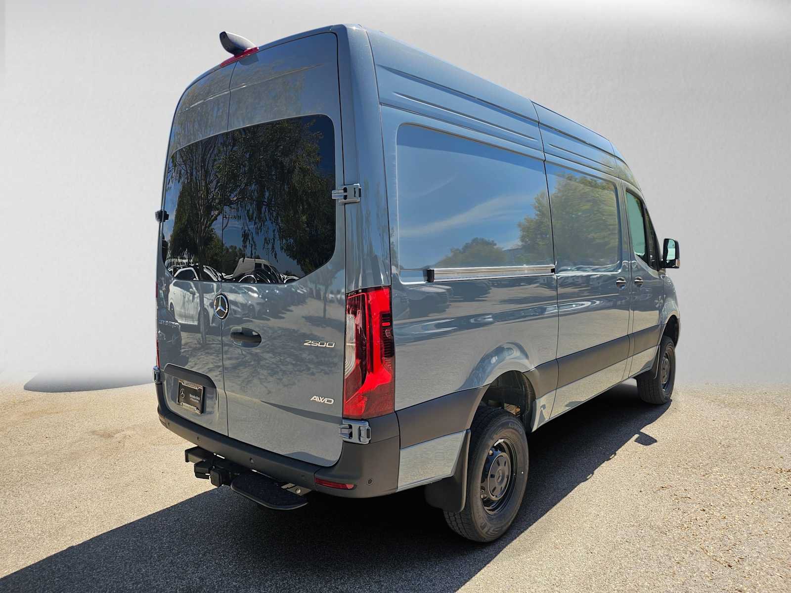 New 2026 Mercedes-Benz Sprinter 2500 image 3