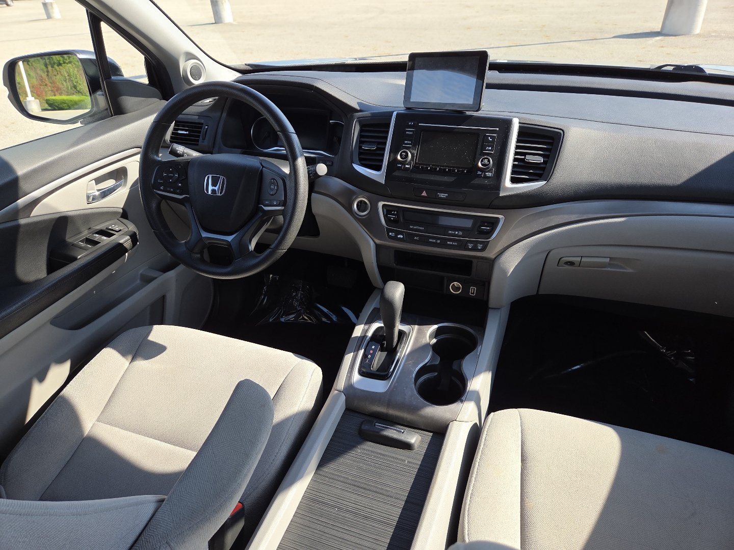 Used 2019 Honda Pilot LX image 21