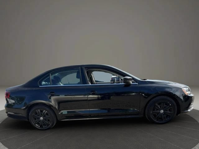 Used 2017 Volkswagen Jetta S FWD image 4