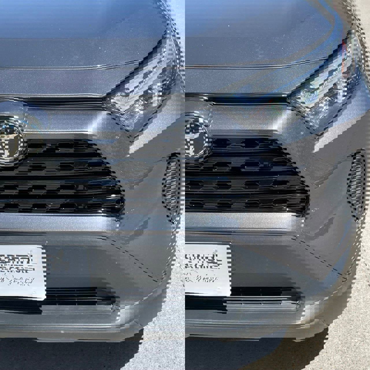 Used 2024 Toyota RAV4 XLE image 8