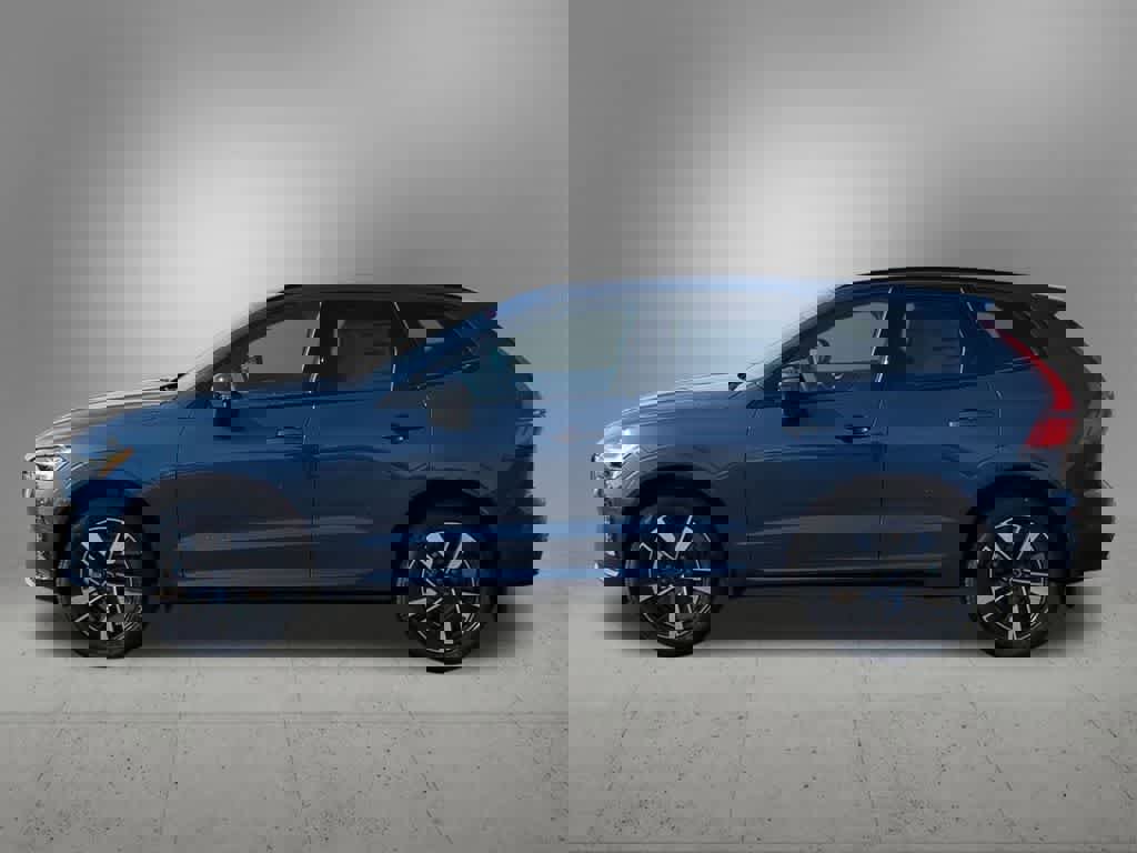 New 2026 Volvo XC60 B5 Core w/ Protection Package Premier image 3
