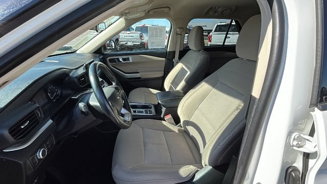Certified 2022 Ford Explorer XLT RWD image 18