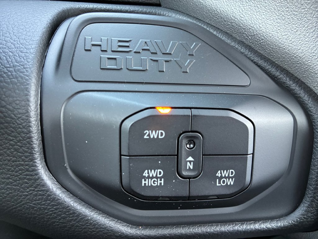 New 2027 RAM 3500 Laramie AWD/4WD image 10
