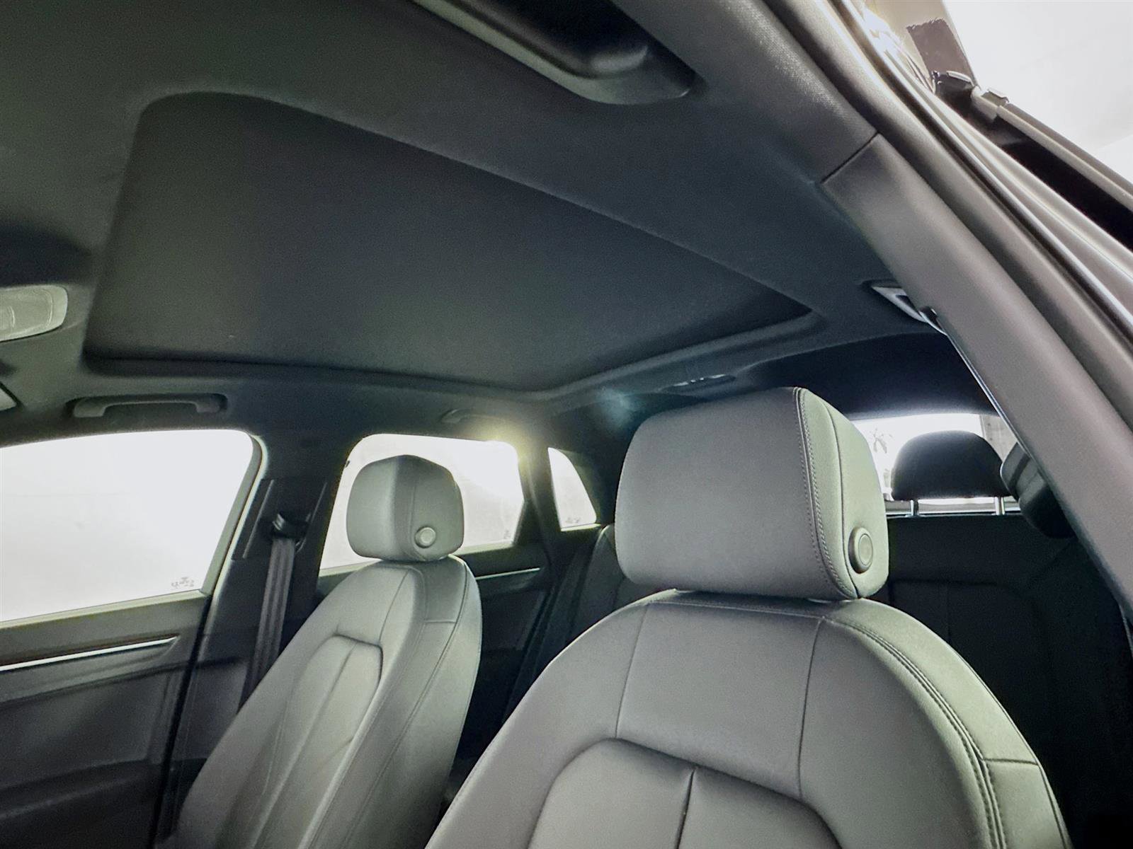 Used 2021 Audi Q3 2.0T Premium w/ Convenience Package image 15