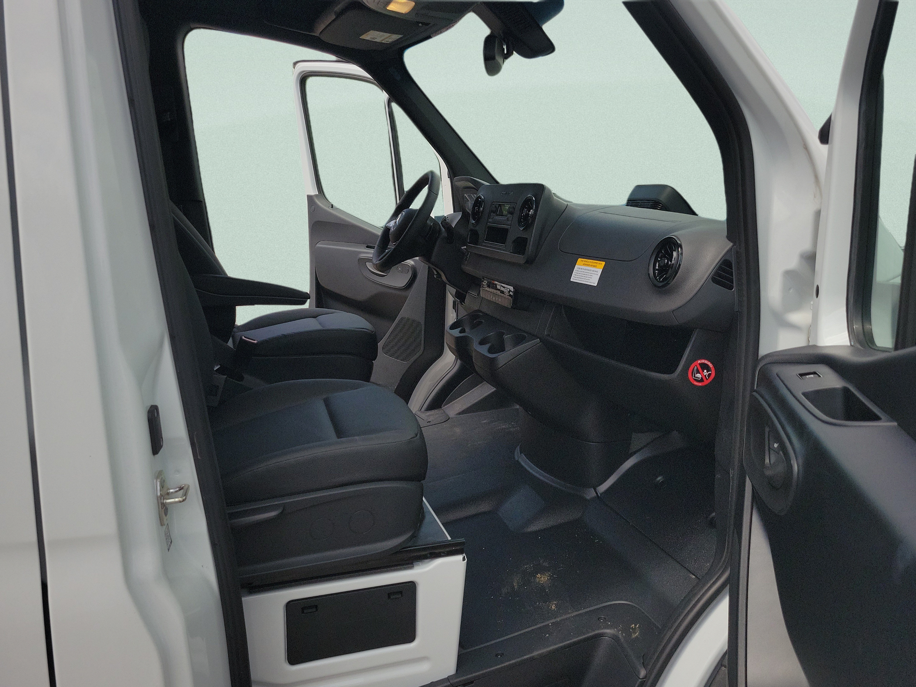 New 2025 Mercedes-Benz Sprinter 2500 image 12