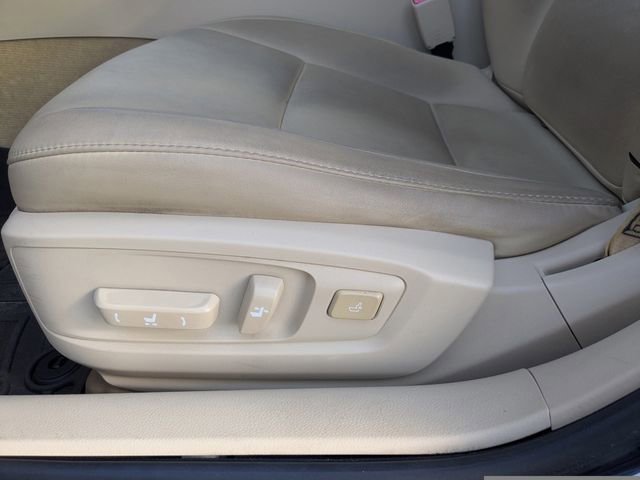 Used 2013 Lexus ES 350 350 w/ Premium Pkg image 19