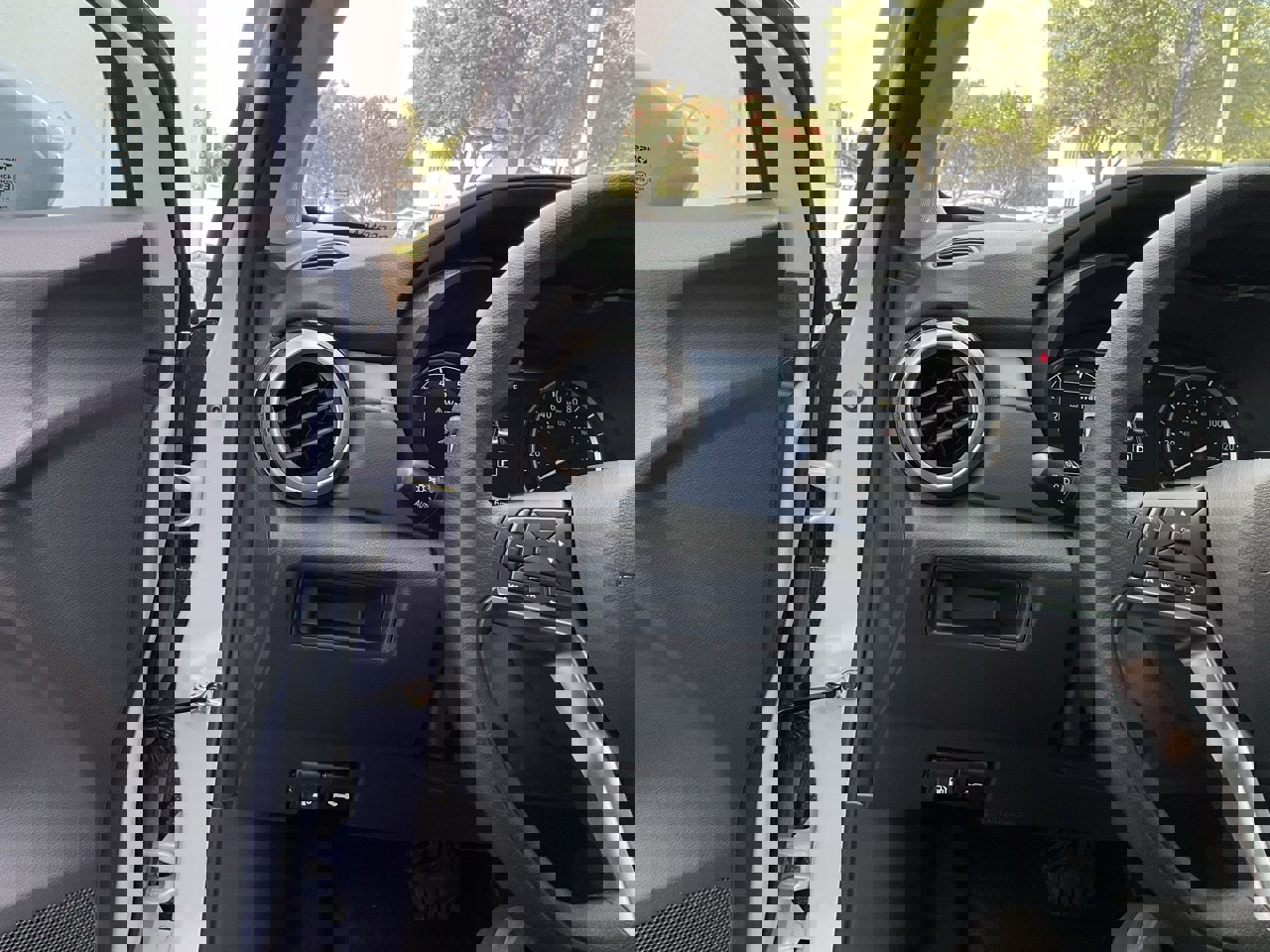 New 2025 Nissan Versa SV w/ Trunk Package image 22