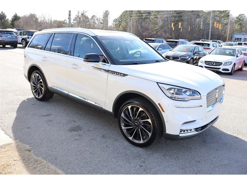 Used 2022 Lincoln Aviator Reserve w/ Equipment Group 201A image 7