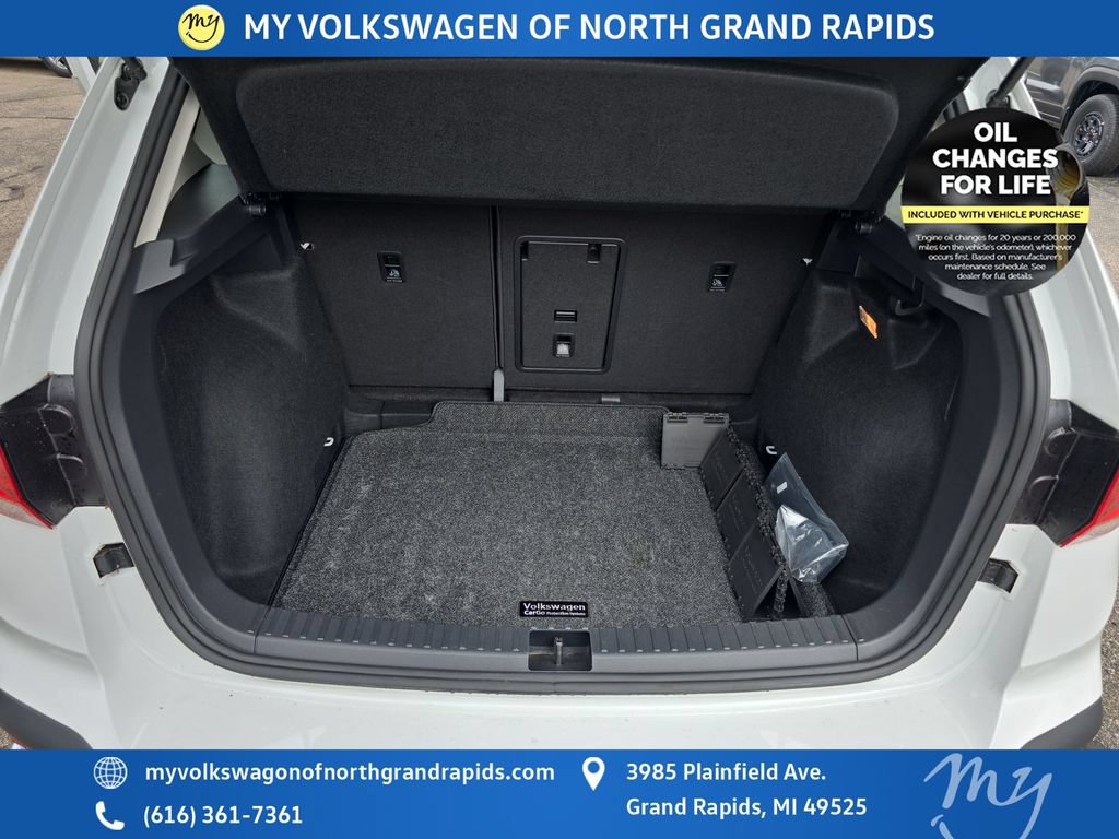 Used 2023 Volkswagen Taos SE FWD image 25