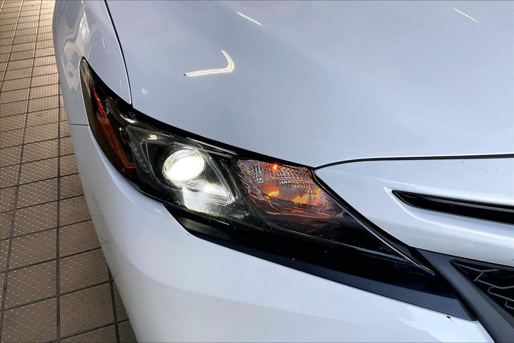 Used 2024 Toyota Camry SE FWD image 25