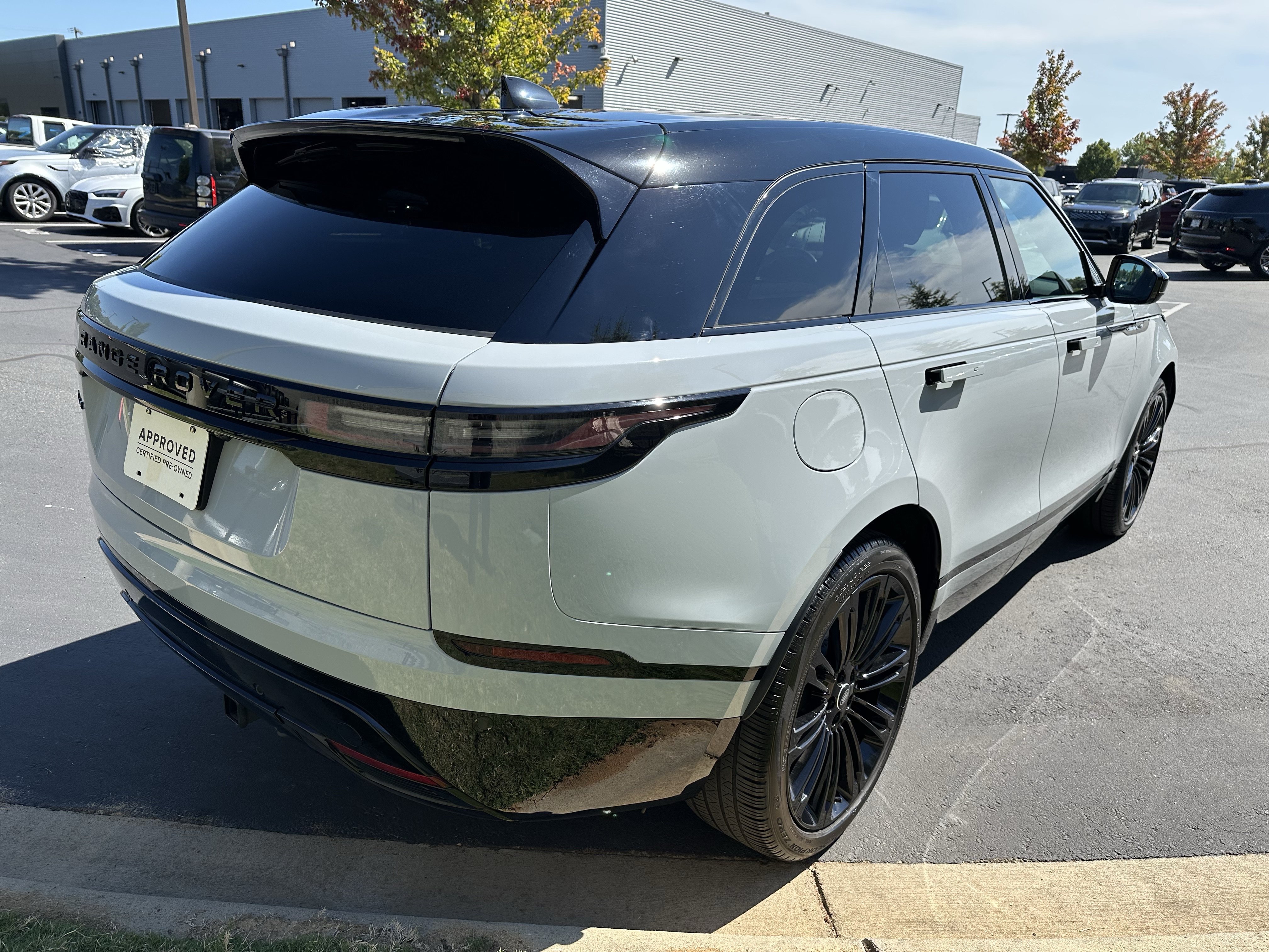 Certified 2024 Land Rover Range Rover Velar Dynamic SE AWD/4WD image 7
