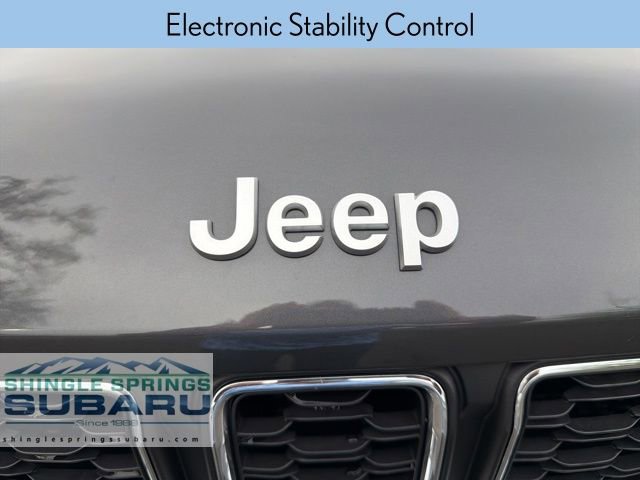 Used 2025 Jeep Grand Cherokee Laredo w/ Luxury Tech Group I image 13