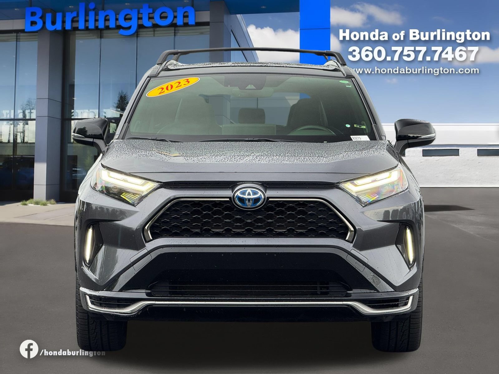 Used 2023 Toyota RAV4 XSE w/ Weather Package AWD/4WD image 10