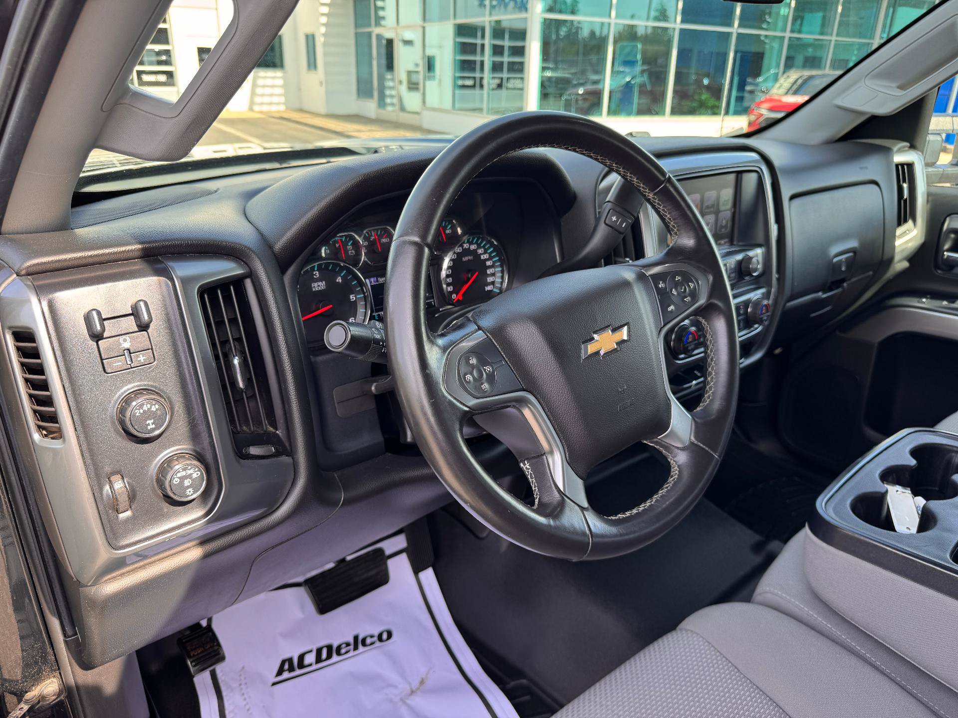 Used 2017 Chevrolet Silverado 2500 LT w/ LT Convenience Package AWD/4WD image 9