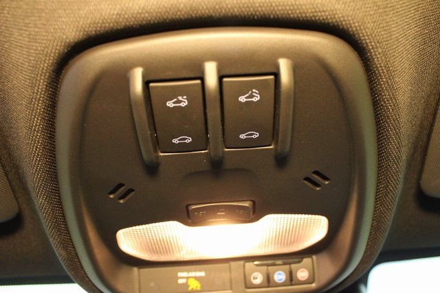 Used 2025 Buick Envista Avenir FWD image 27