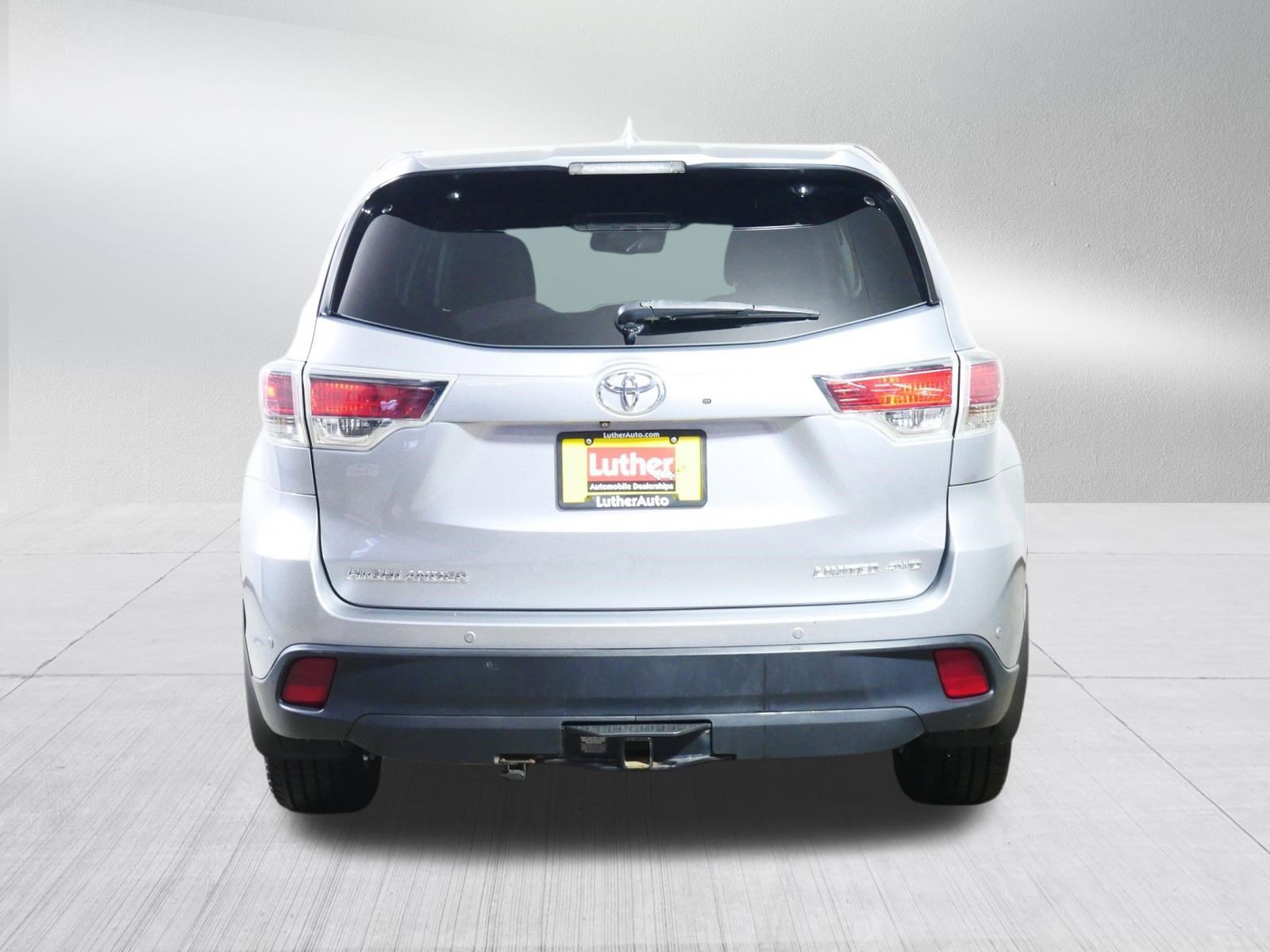 Used 2015 Toyota Highlander Limited Platinum AWD/4WD image 6