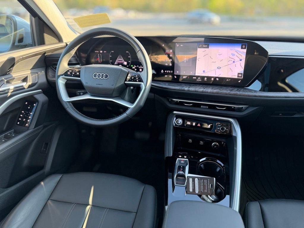 Used 2025 Audi Q5 Premium w/ Convenience Package AWD/4WD image 11