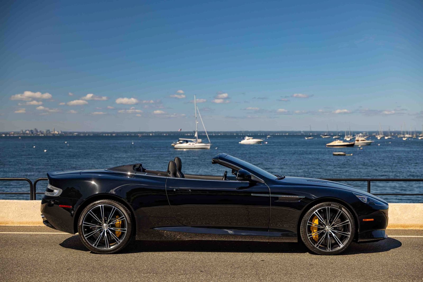 Used 2013 Aston Martin DB9 Volante RWD image 64