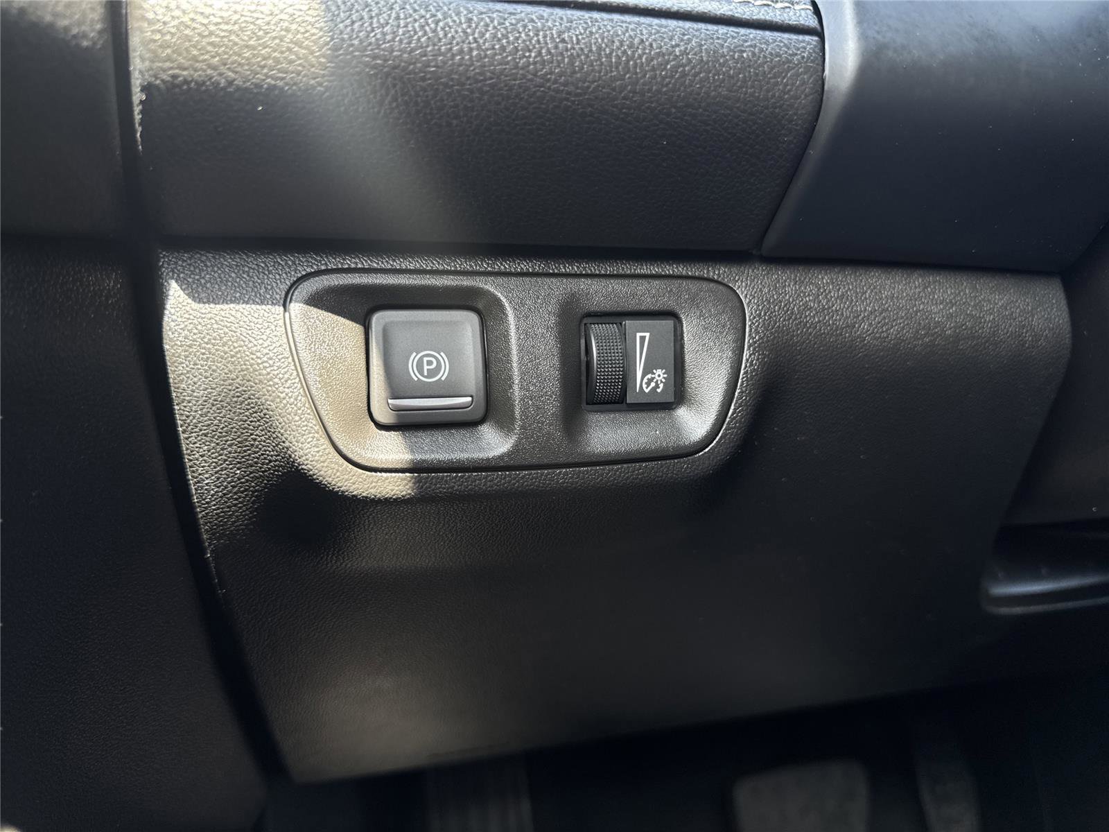 Used 2023 GMC Acadia SLT AWD/4WD image 20