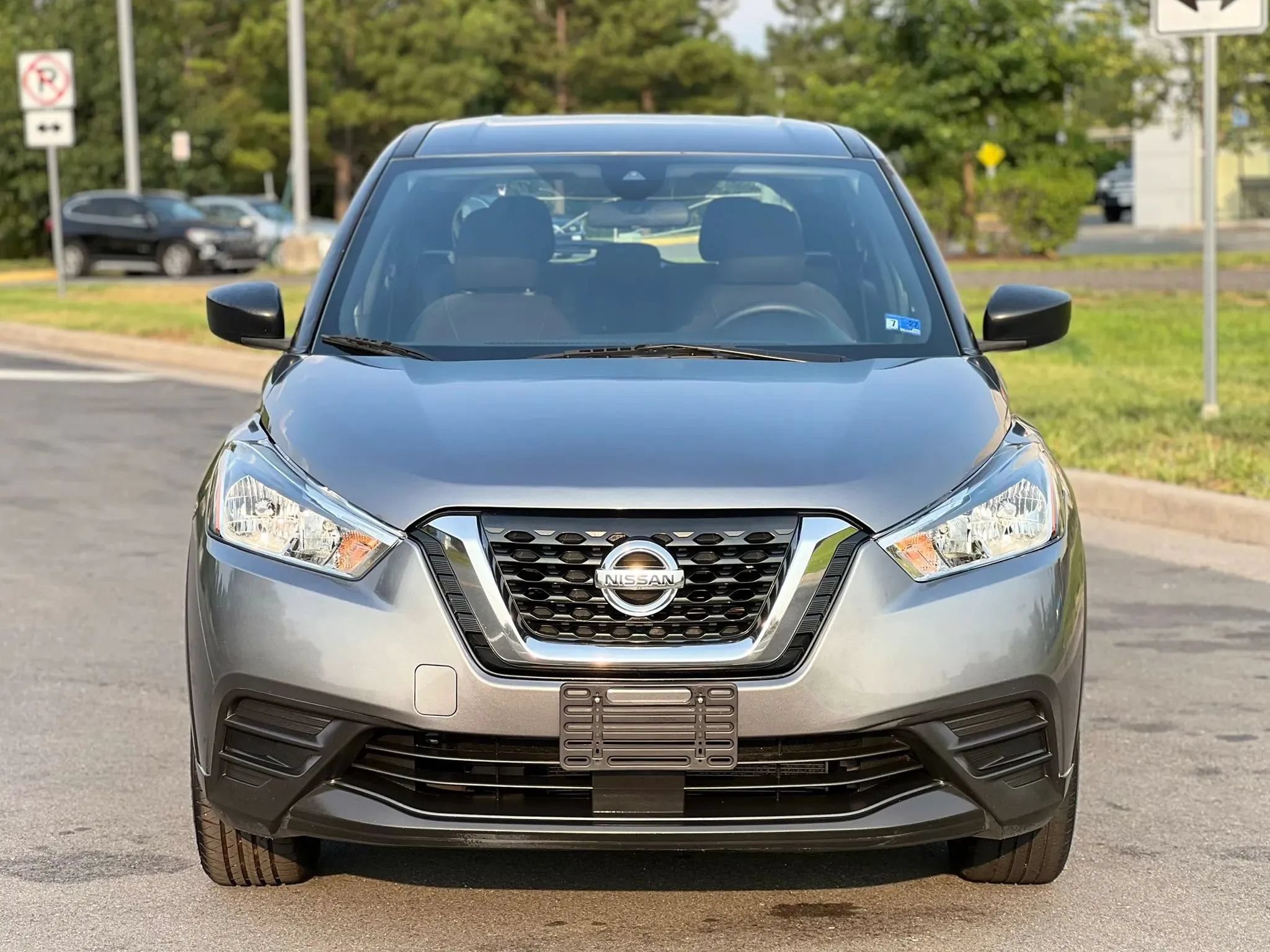 Used 2020 Nissan Kicks S FWD image 8