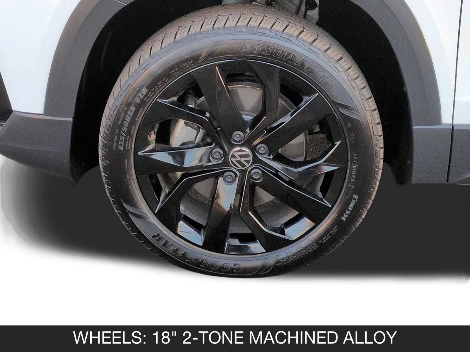 Used 2024 Volkswagen Taos SE image 12