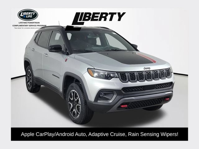 Used 2025 Jeep Compass Trailhawk AWD/4WD image 1