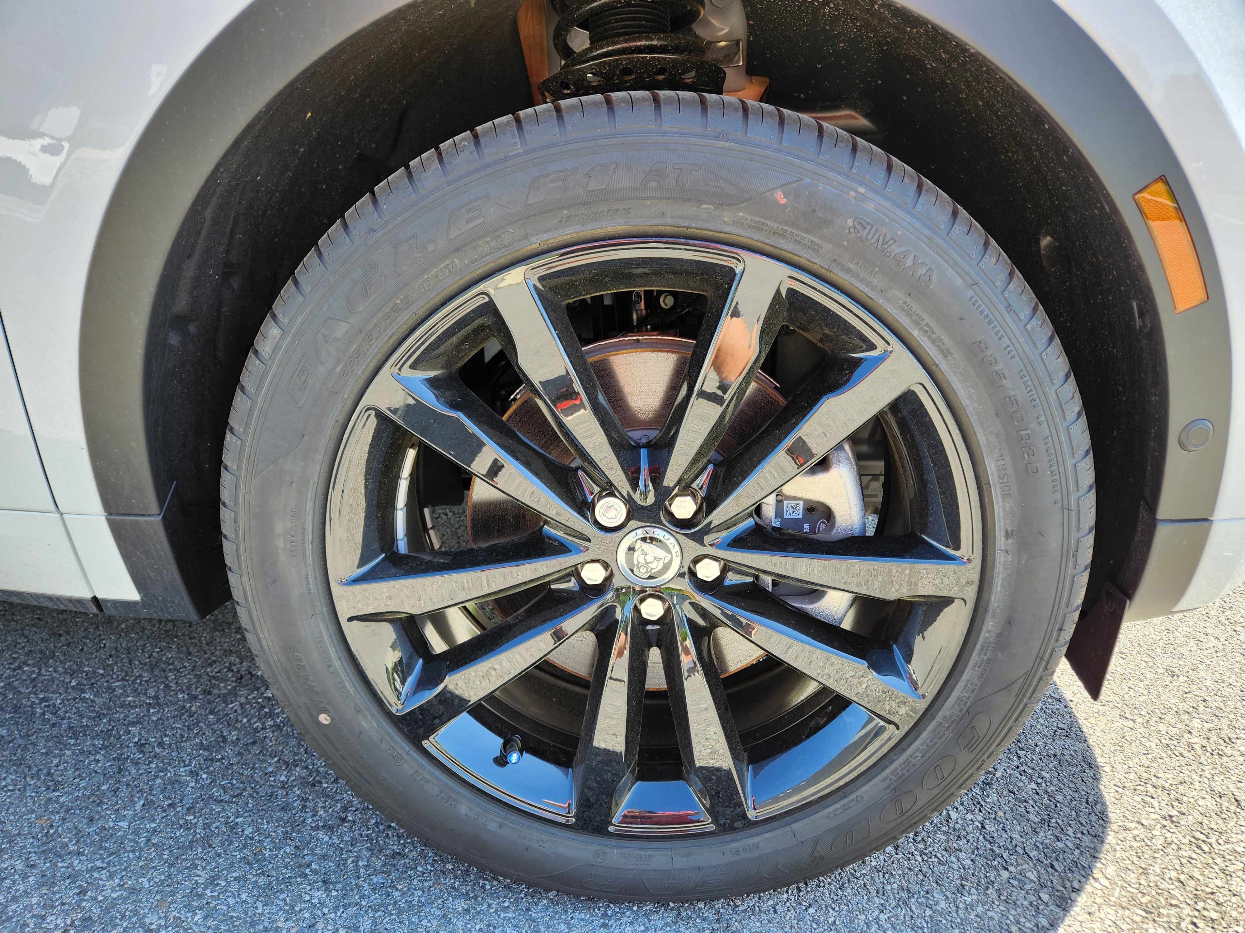 Used 2024 Jaguar E-PACE R-Dynamic SE image 5