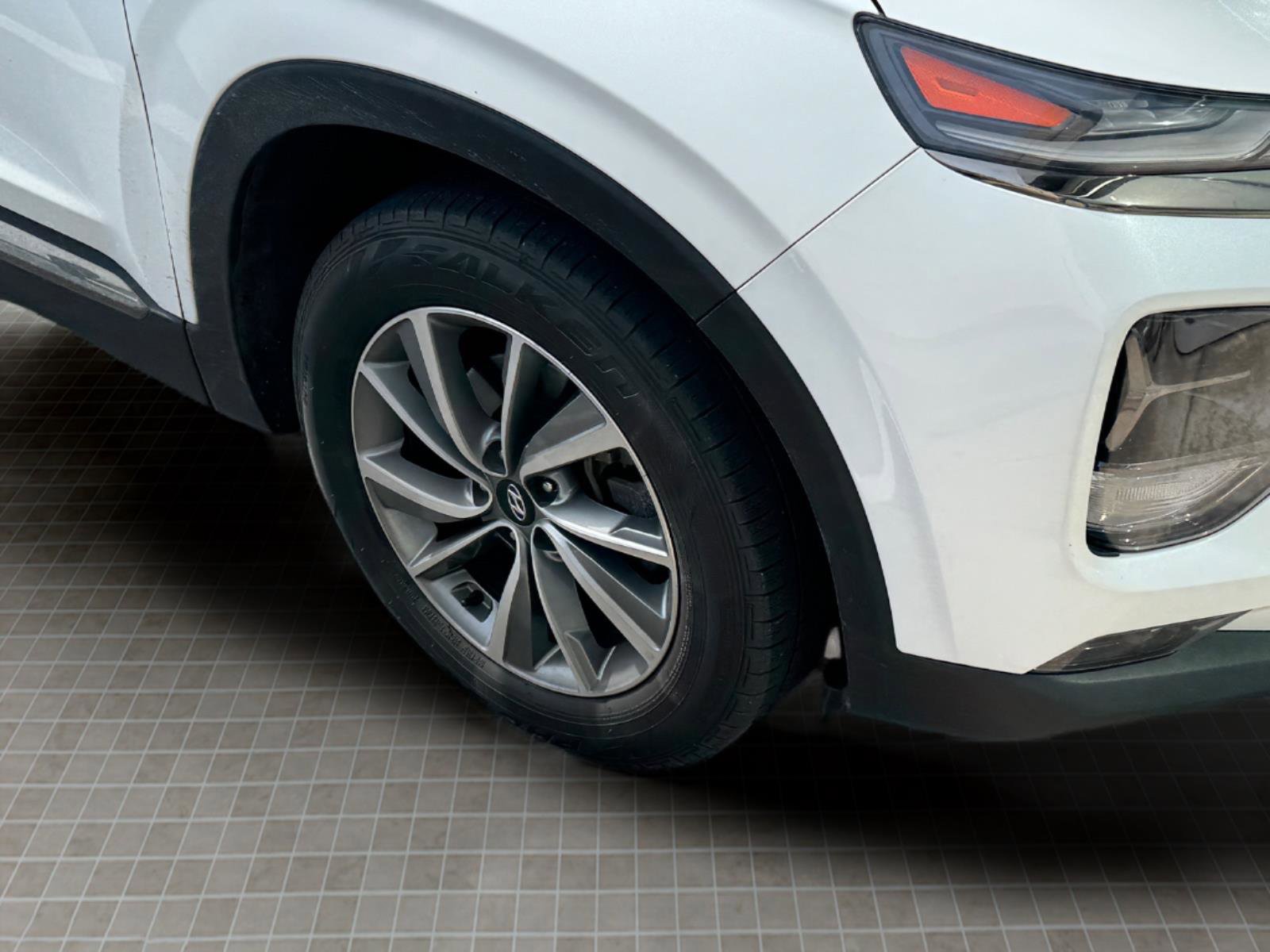 Used 2020 Hyundai Santa Fe Limited image 11